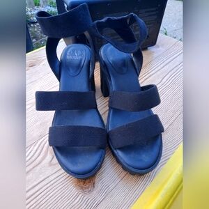 Chic Black Open-Toe Sandals